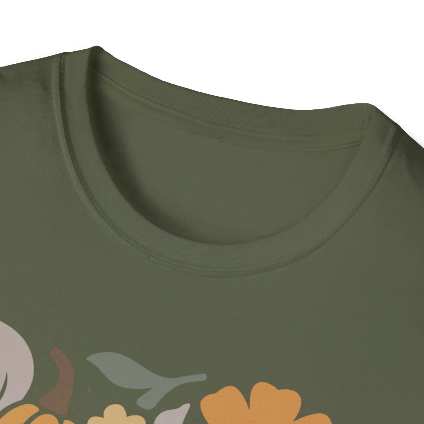 Autumn Floral T-Shirt, Cozy Fall Tee, Harvest Graphic Shirt, Seasonal Gift, Pumpkin and Flower Design, Thanksgiving Apparel